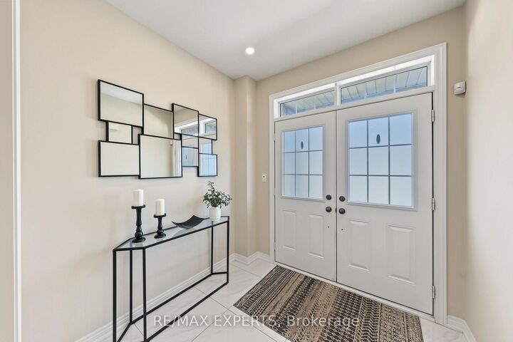 Property Photo: 9 Tormore Road ON L7E 4K8