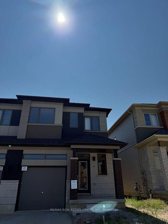 Property Photo: 660 Colborne Street W 76 ON N3T 0L8