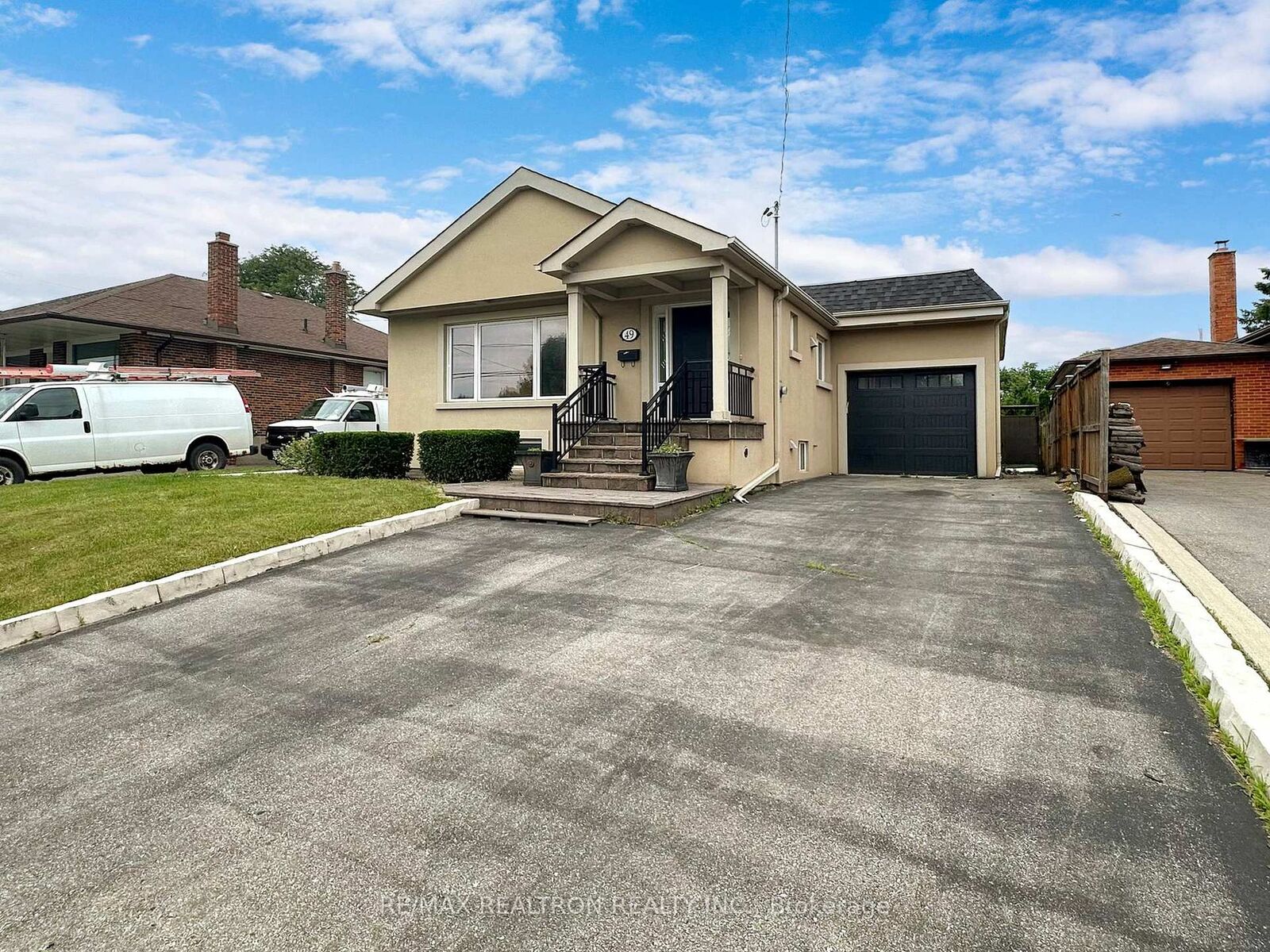 Property Photo:  49 Exbury Road Main Fl  ON M3M 1P9 