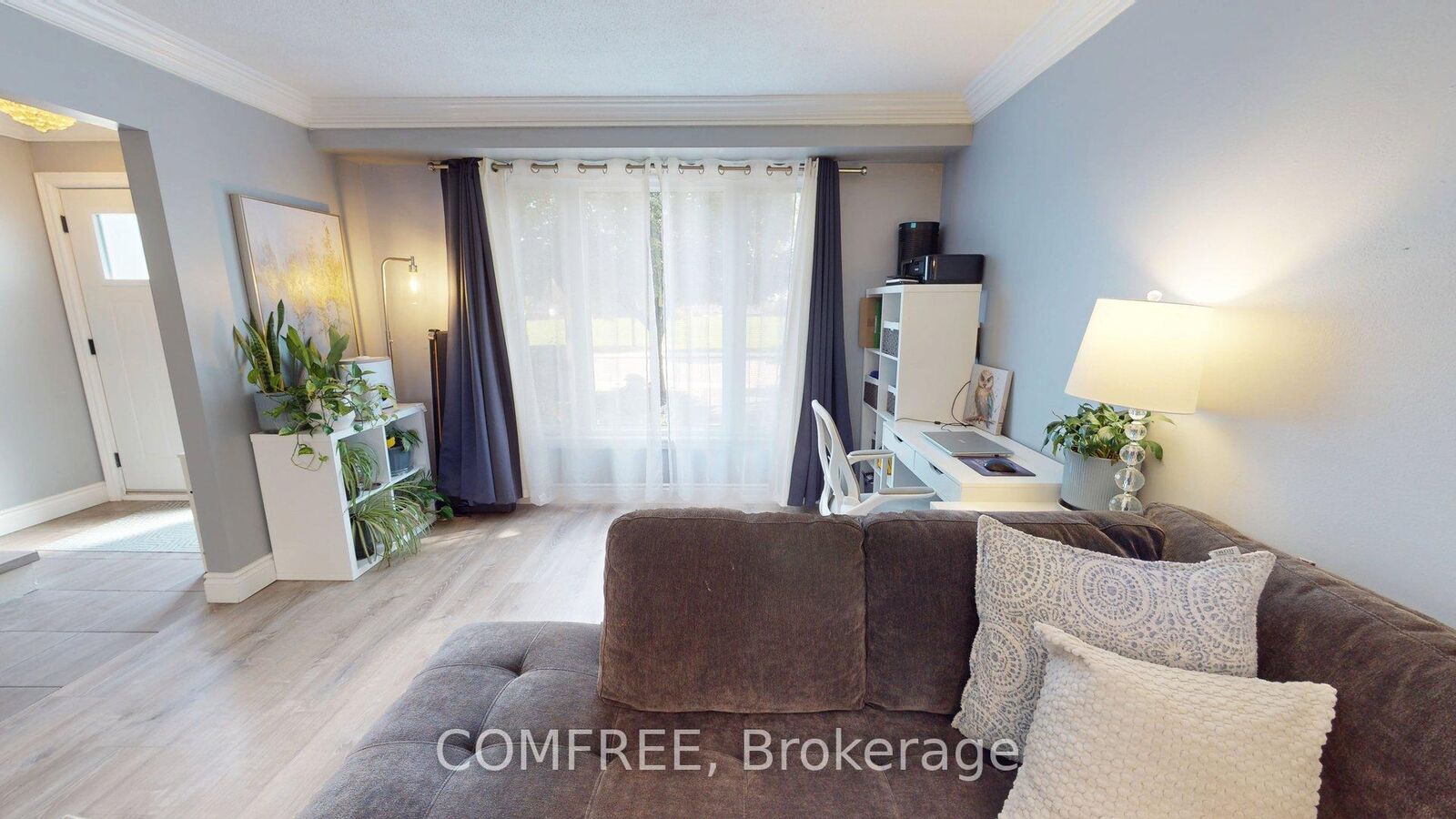 Property Photo: 90 San Antonio Drive ON L9C 5N2