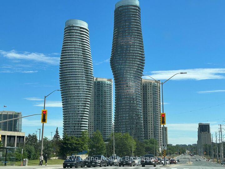 60 Absolute Avenue 4804 — photo 1