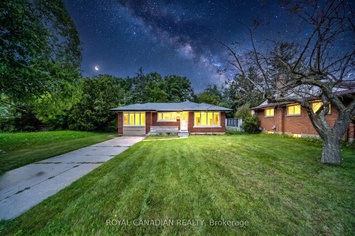 Photo de la propriété:  284 Cedar Crescent  ON N1S 1X1 