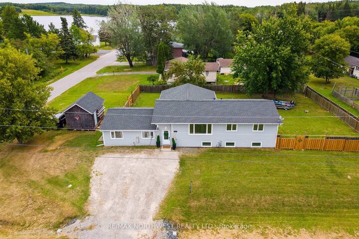 Property Photo: 25 Park Avenue ON P9N 3W8
