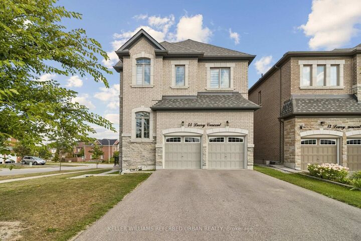 54 Leary Crescent — photo 1