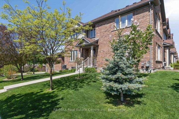 Property Photo:  128 Ingram Drive  ON N1E 0M6 