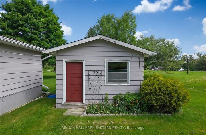 Property Photo: 273 Victoria Street ON K0L 1L0