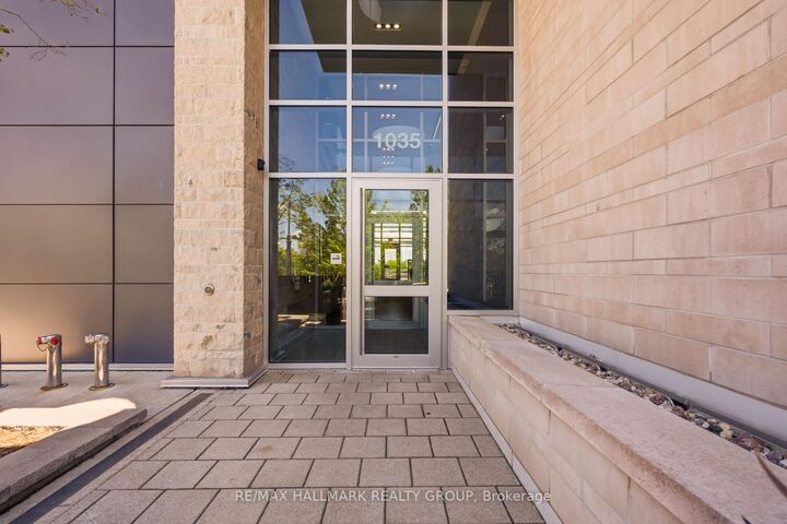 Property Photo:  1035 Bank Street 1205  ON K1S 5K3 