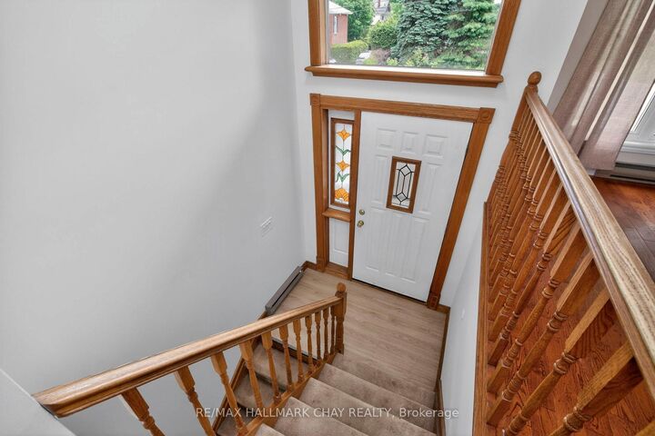 Property Photo: 716 Dominion Avenue ON L4R 1S6