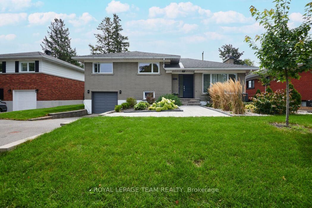 Property Photo:  1948 Navaho Drive N  ON K2C 0T6 
