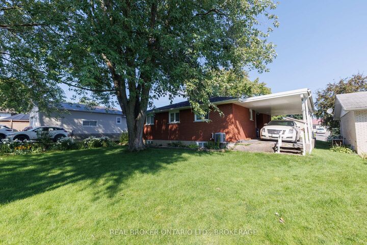 Property Photo:  76 Kincardine Road W  ON K0C 1A0 