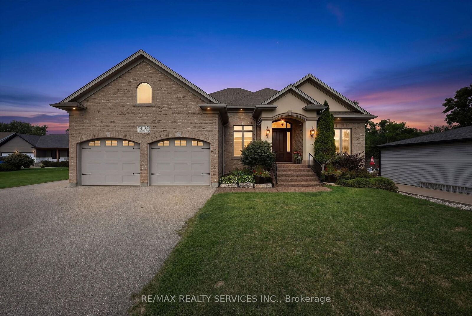 Property Photo: 440 Allendale Road ON N3H 4R6