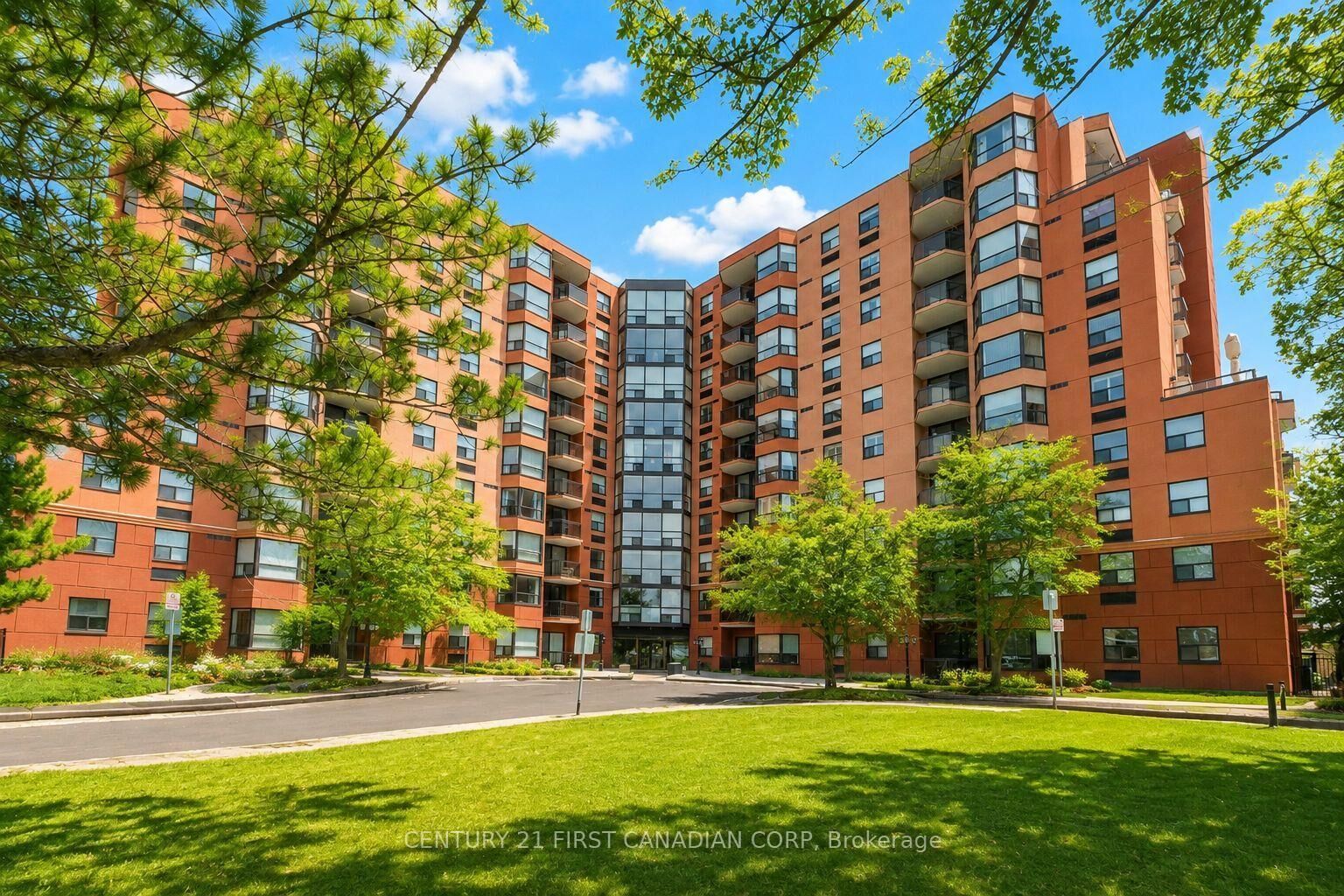 Property Photo:  600 Talbot Street 810  ON N6A 5L9 