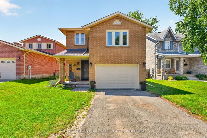 24 Balmoral Court — photo 1