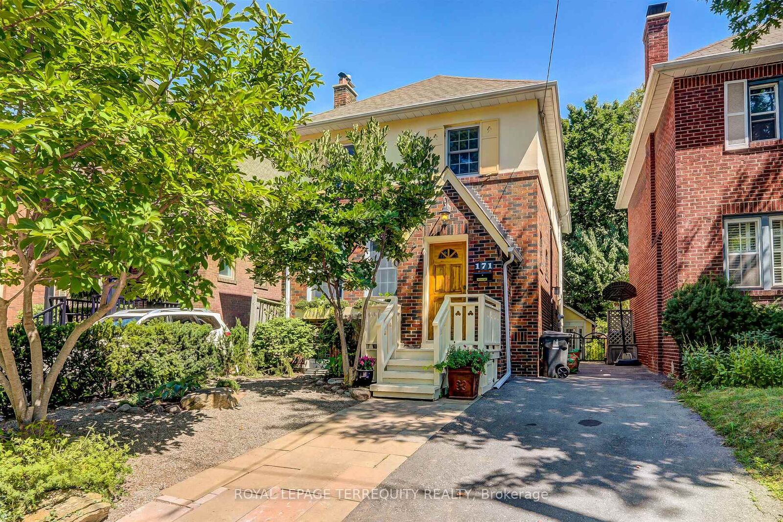 Property Photo: 171 Colin Avenue ON M5P 2C5