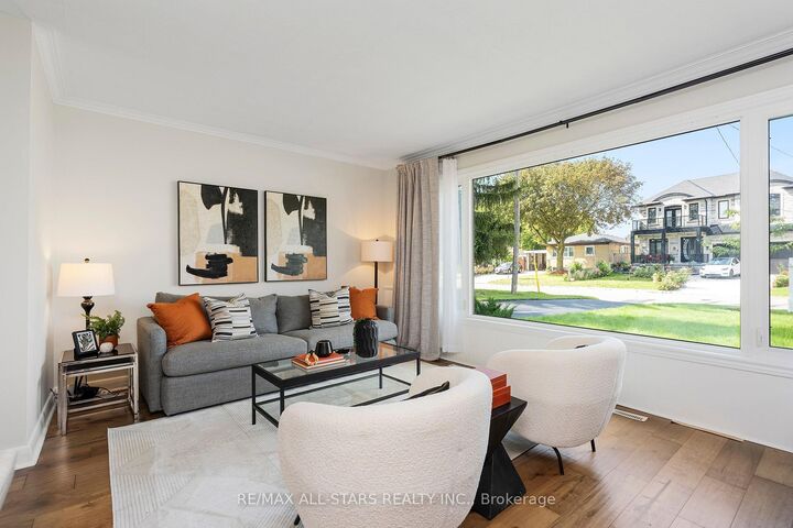 Property Photo:  11 Penzance Drive  ON M1K 4Z4 
