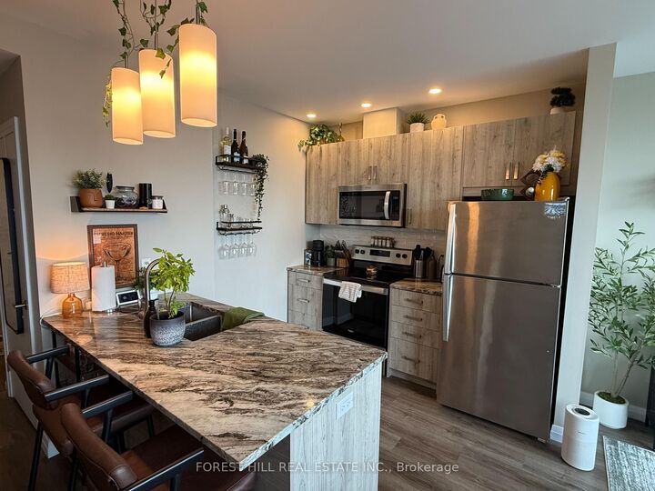 Property Photo:  60 Charles Street W 602  ON N2G 0C9 