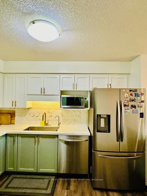 Photo de la propriété:  1369 Countrystone Drive  ON N2N 3R8 