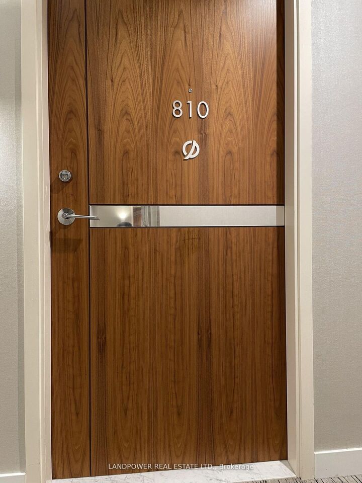 85 McMahon Drive 810 — photo 1