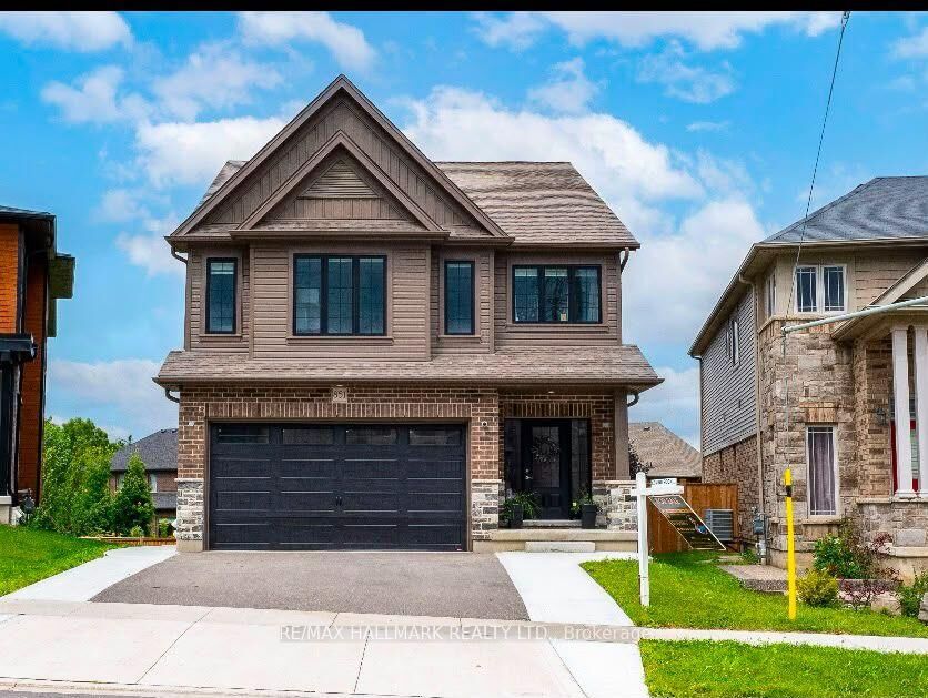Property Photo:  851 Robert Ferrie Drive Upper Level (Main &Amp 2nd)  ON N2R 1P2 