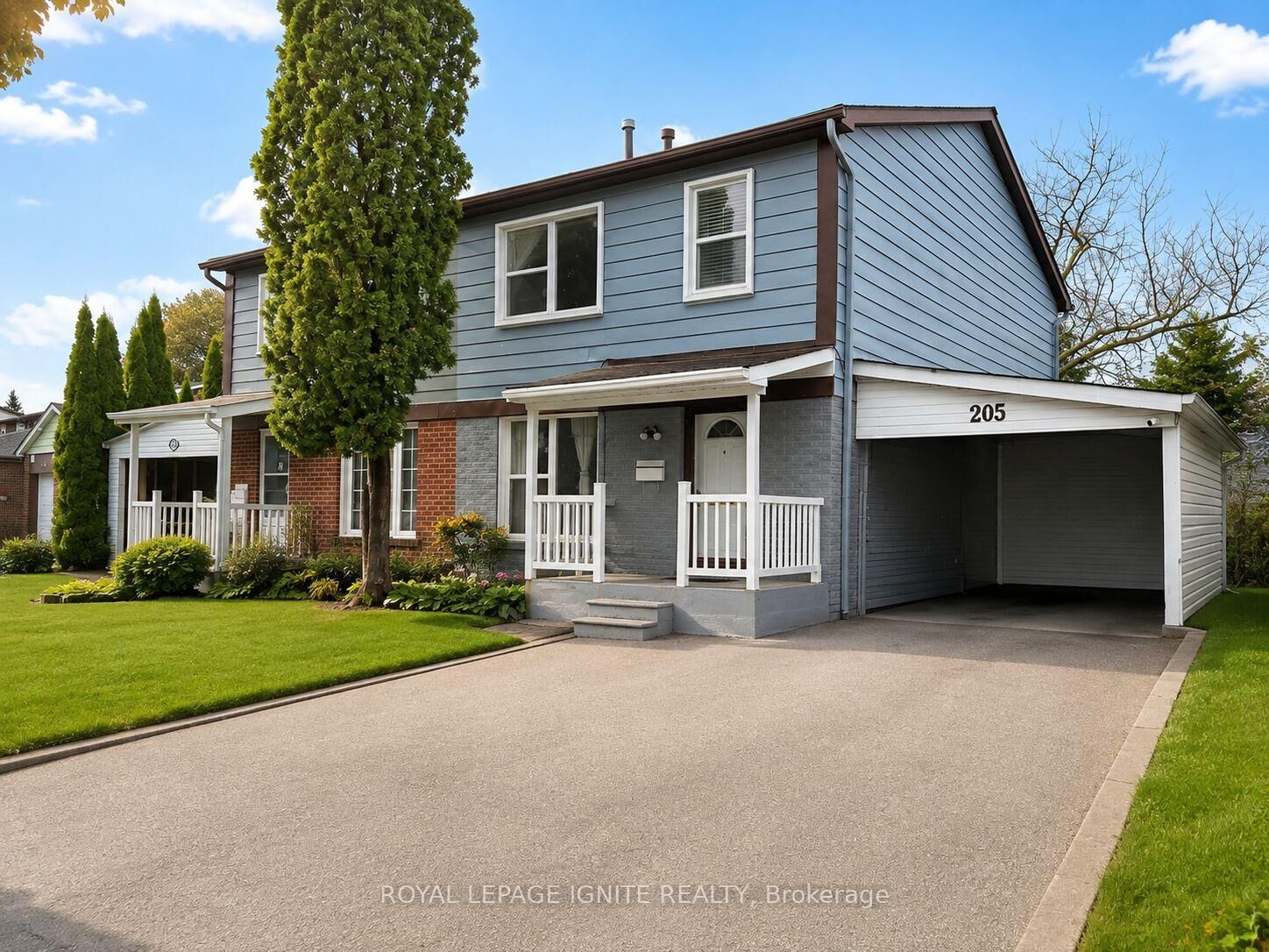 Property Photo:  205 Mammoth Hall Trail  ON M1B 1S9 