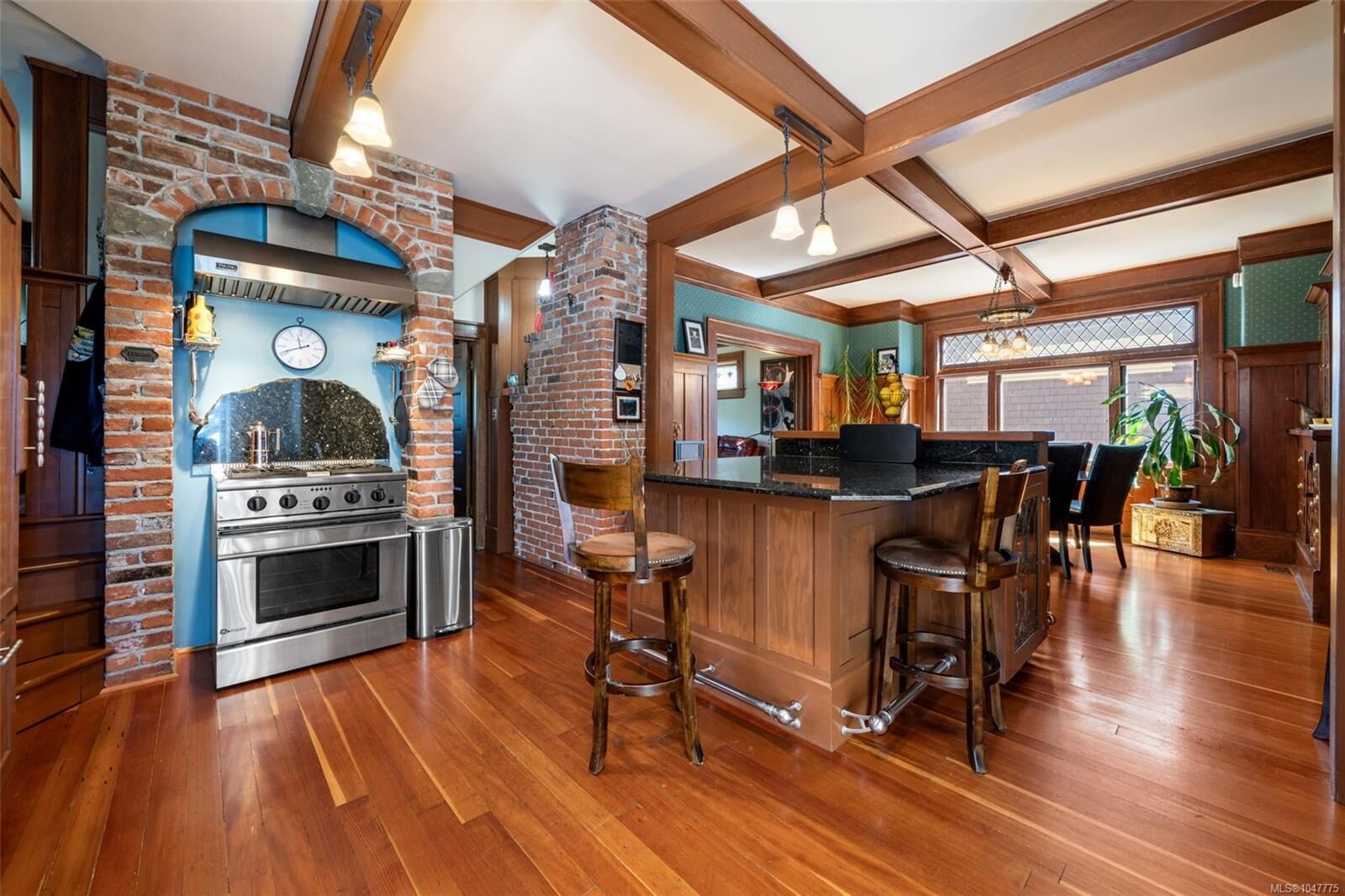 Property Photo: 1271 McKenzie St BC V8V 2W6
