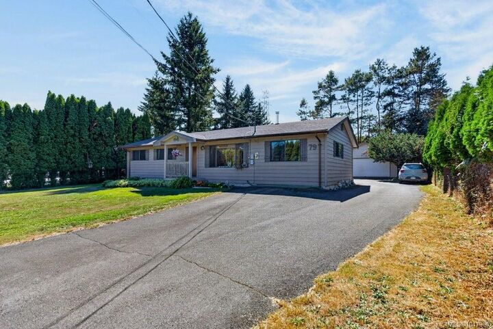 Property Photo: 79 Salsbury Rd BC V9N 9L7