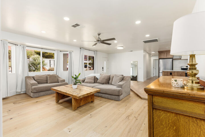 Property Photo: 140 E 300 N UT 84738