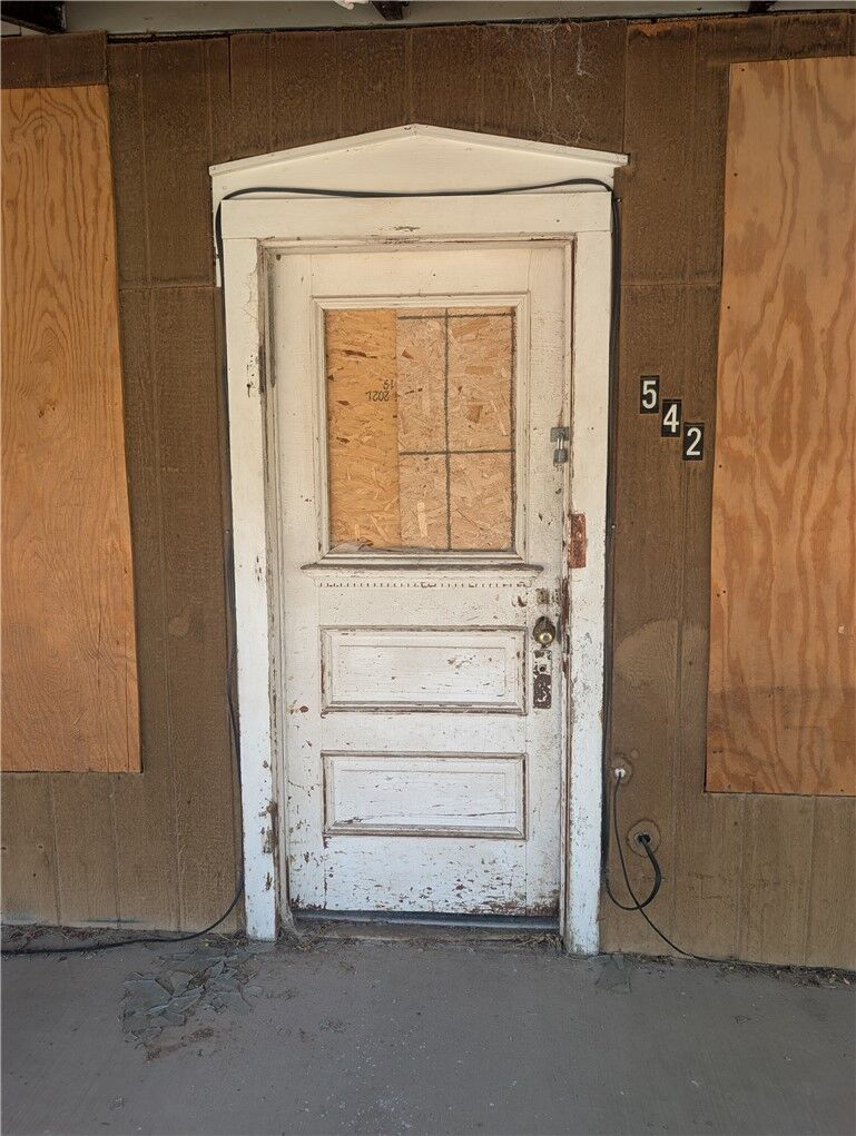 Property Photo: 542 Park Street AZ 86401