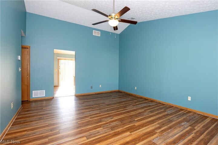 Property Photo: 1078 Mindy Lane OH 44691