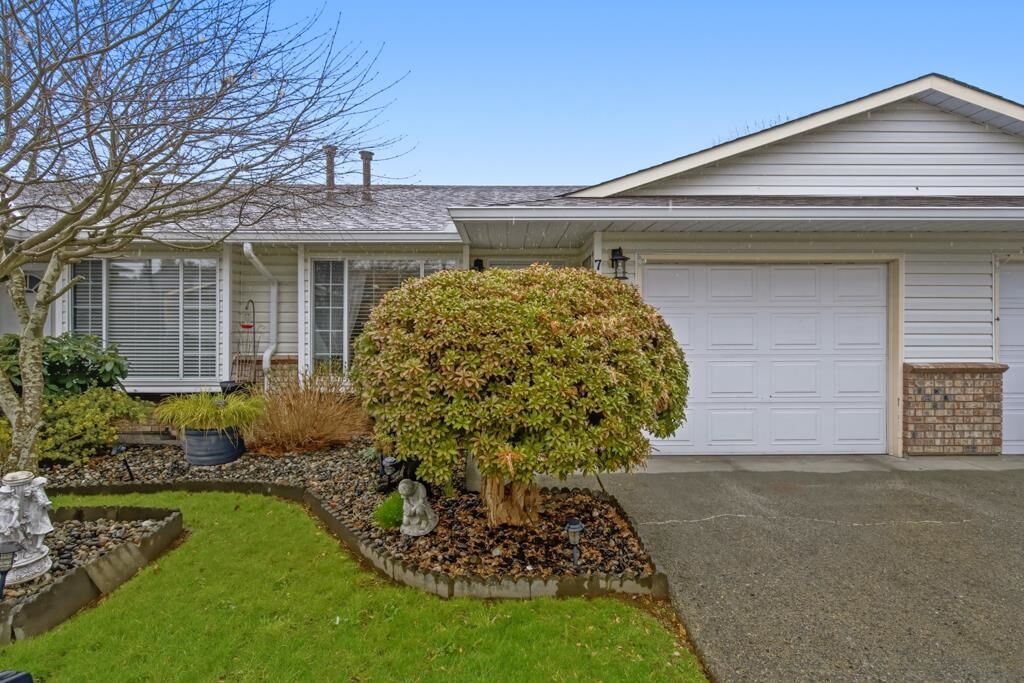 Property Photo: 18960 Advent Road 7 BC V3Y 2G4