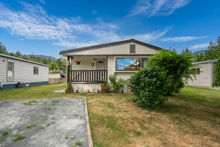 3942 Columbia Valley Road 68 — photo 1