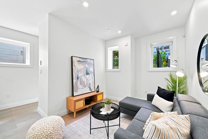 Property Photo:  6164 Granville Street  BC V6M 3E3 