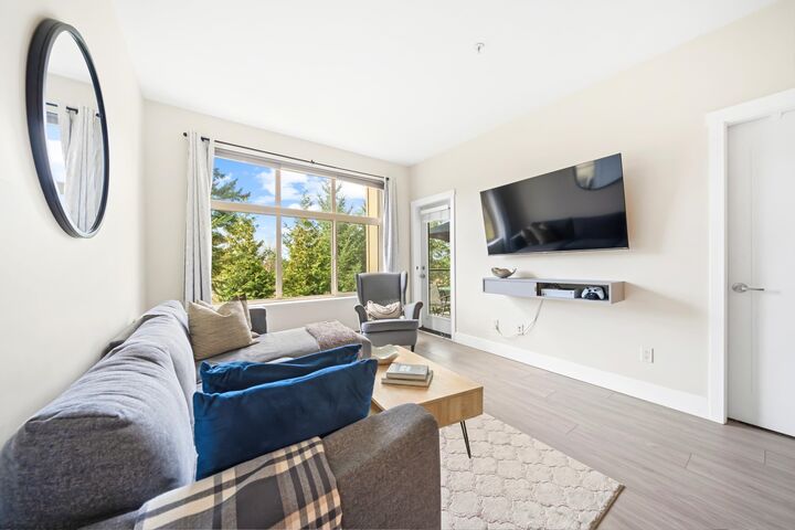 Property Photo: 2855 156 Street 308 BC V3Z 3Y3
