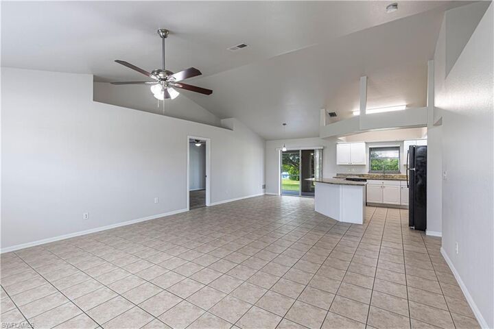 Property Photo: 520 NW 24th Ave FL 33993