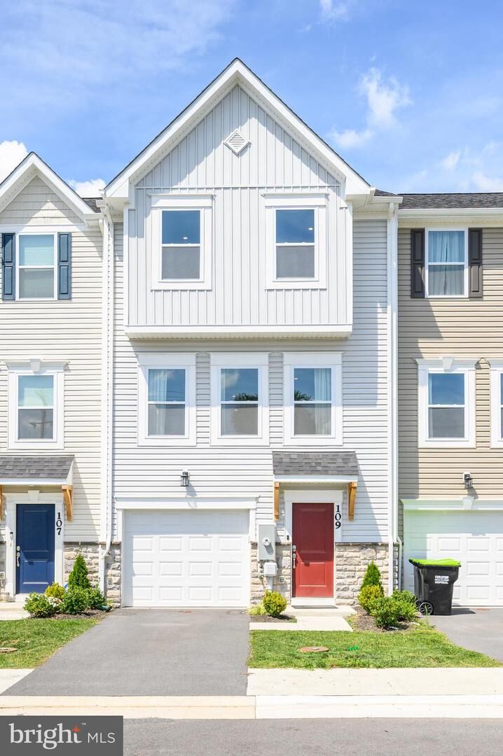 Property Photo:  109 Marlow Court  VA 22602 