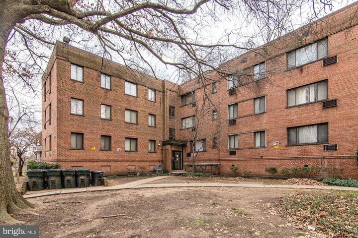 Property Photo:  4733 1st Street SW 301  DC 20032 
