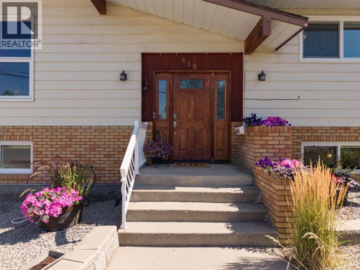 Property Photo: 450 Holbrook Road West BC V1X 1S3
