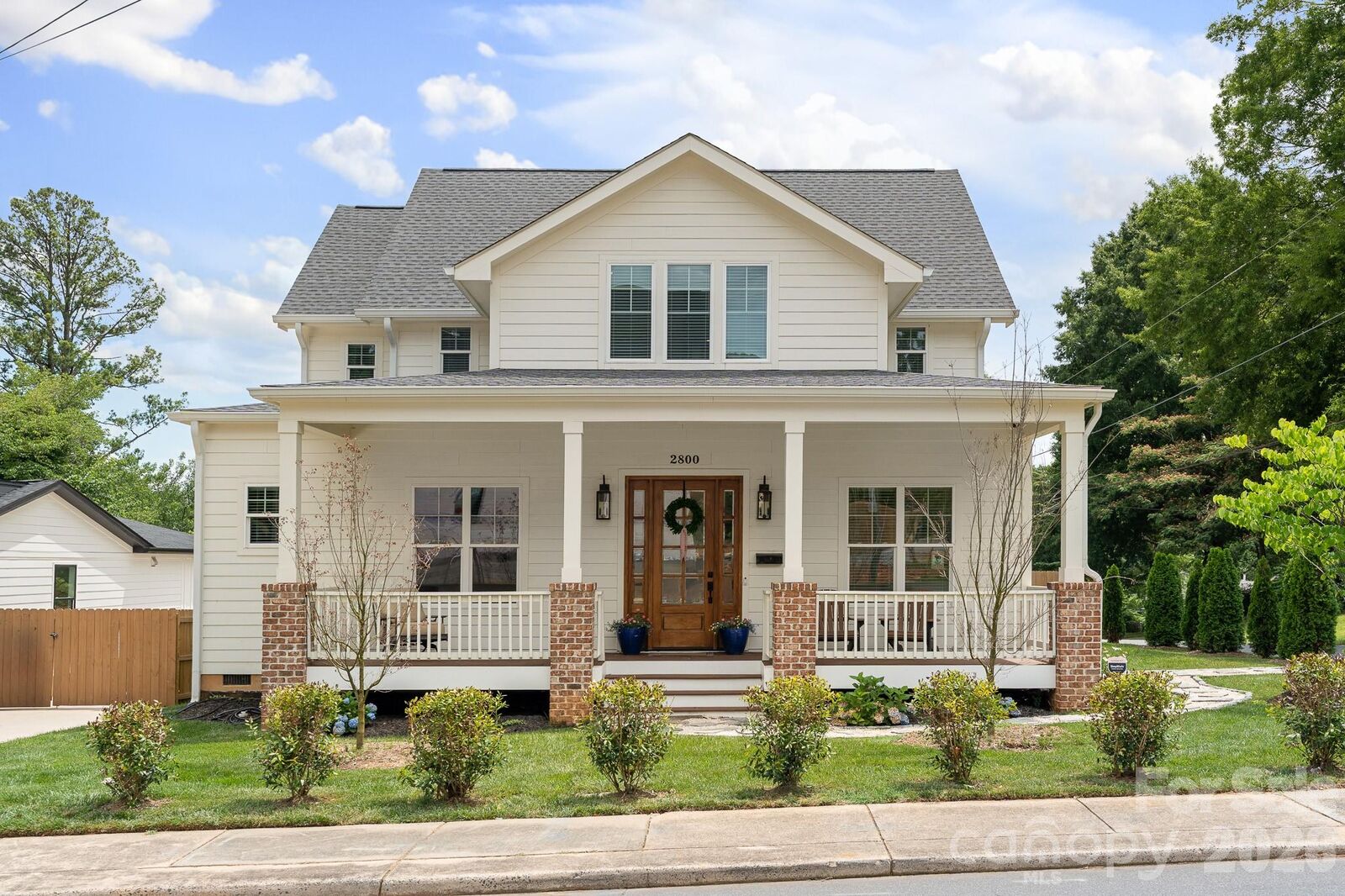 Property Photo:  2800 Hilliard Drive  NC 28205 