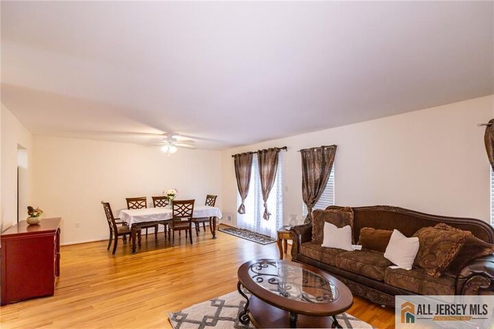 Property Photo:  17 Heritage Court  NJ 08628 