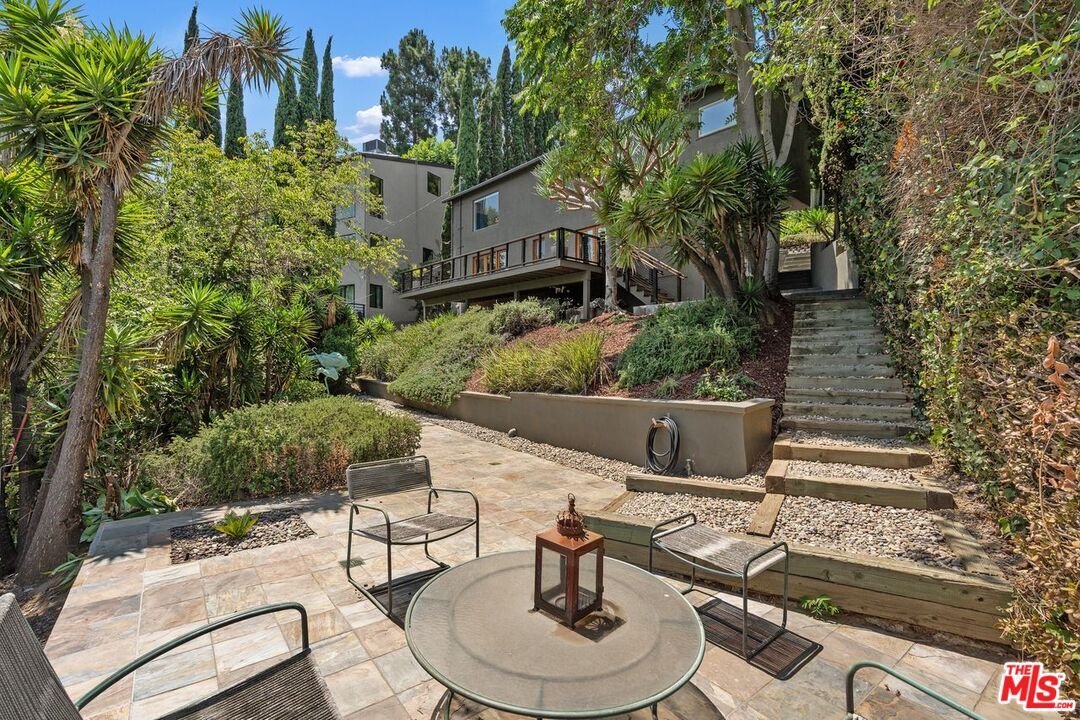 Property Photo: 2338 Lyric Ave CA 90027