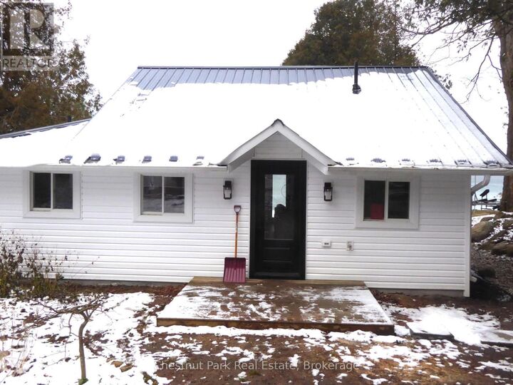 Property Photo: 121 Kiowana Beach Road ON N4L 1W5