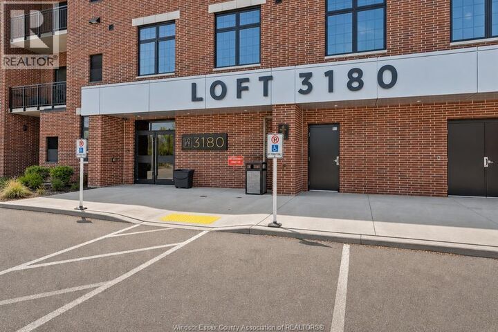 Property Photo:  3180 Meadowbrook Lane 306  ON N8T 0B4 