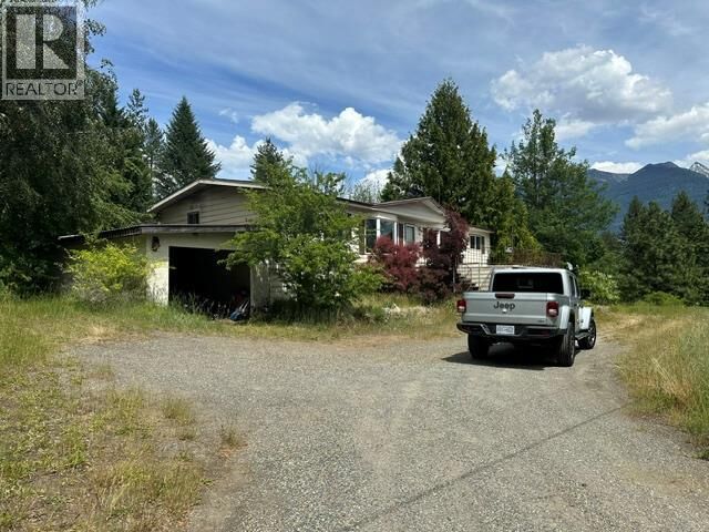 Property Photo:  4780 Twin Bays Road  BC V0G 1M0 