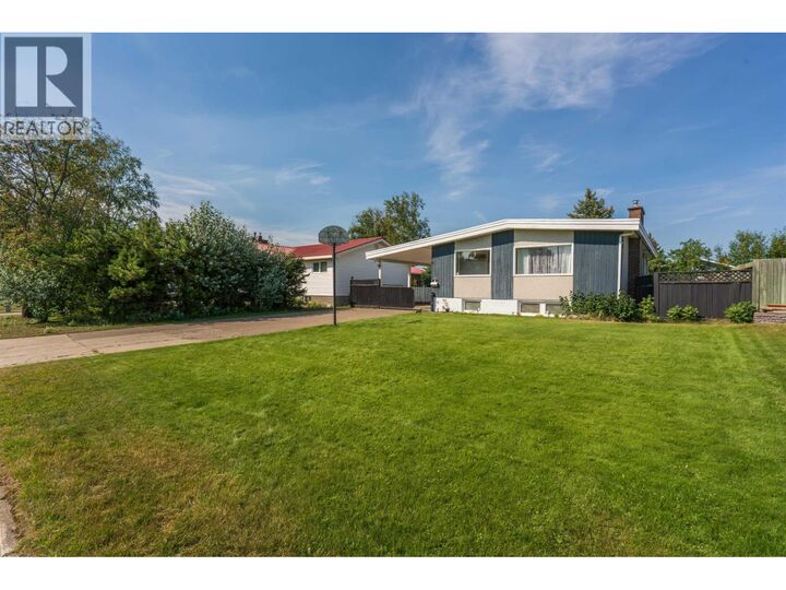 Property Photo: 1126 Cluculz Avenue BC V2M 4G2