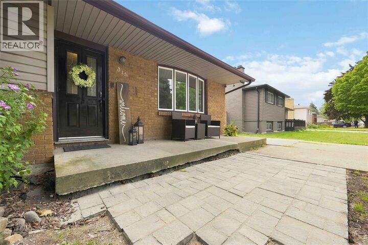 Property Photo:  315 Brentwood Crescent  ON N0N 1G0 