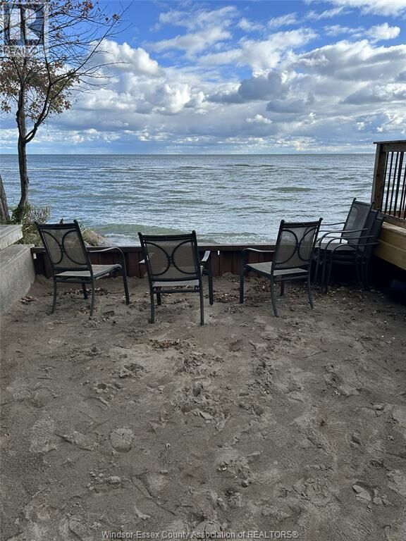 Property Photo:  767 Cedar Island Lane  ON N9Y 3W9 