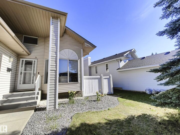 Property Photo: 215 Peter Close NW AB T5T 5Y5