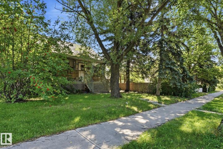 Property Photo:  11611 128 Street NW  AB T5M 0X3 