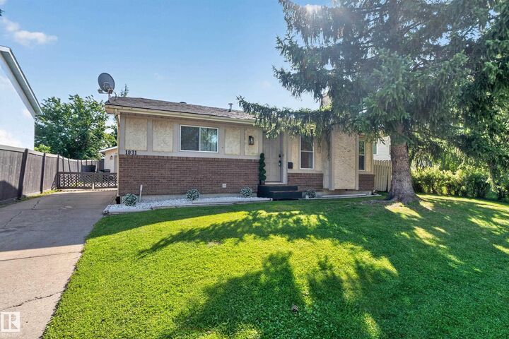 Property Photo:  1931 145A Avenue NW  AB T5Y 1S9 