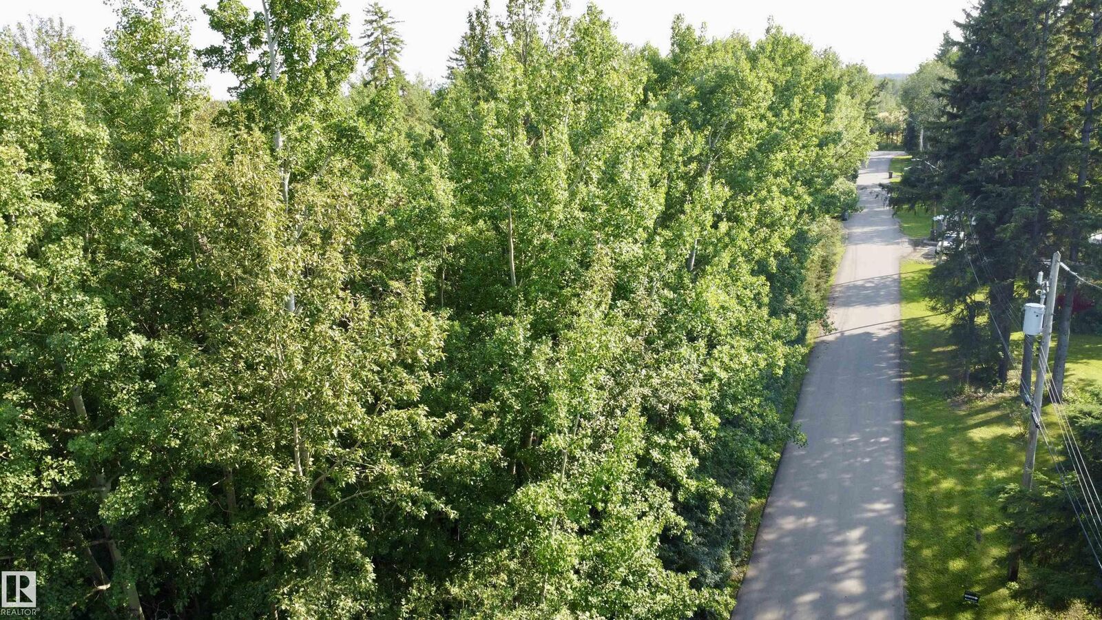 Property Photo: 5223 47 Avenue AB T0E 0A0